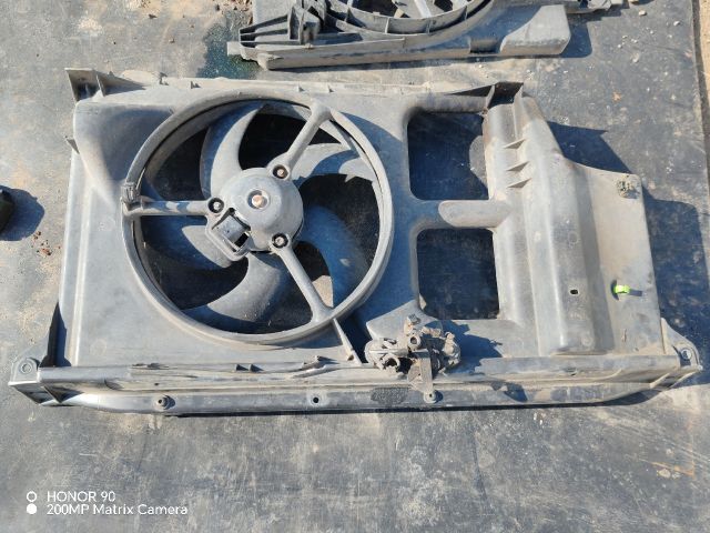 bontott PEUGEOT 206 Hűtőventilátor