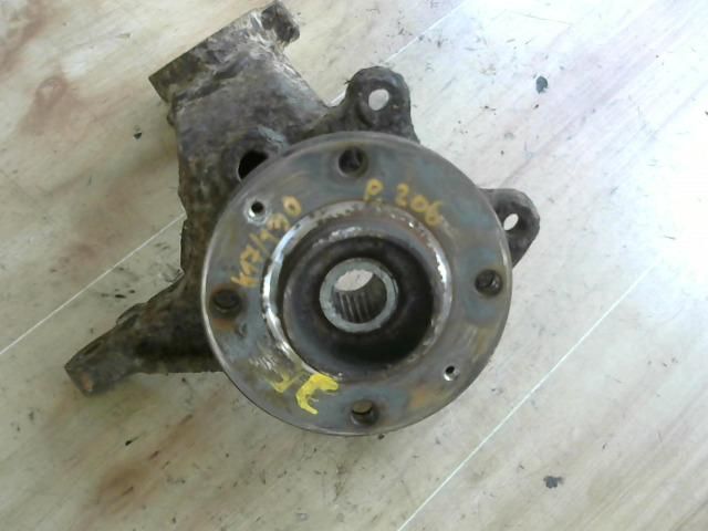 bontott PEUGEOT 206 Jobb első Csonkállvány Kerékaggyal