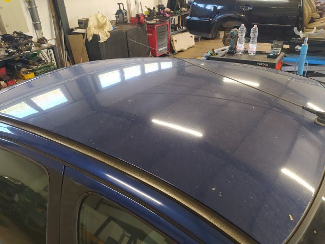 bontott PEUGEOT 206 Jobb első Csonkállvány Kerékaggyal