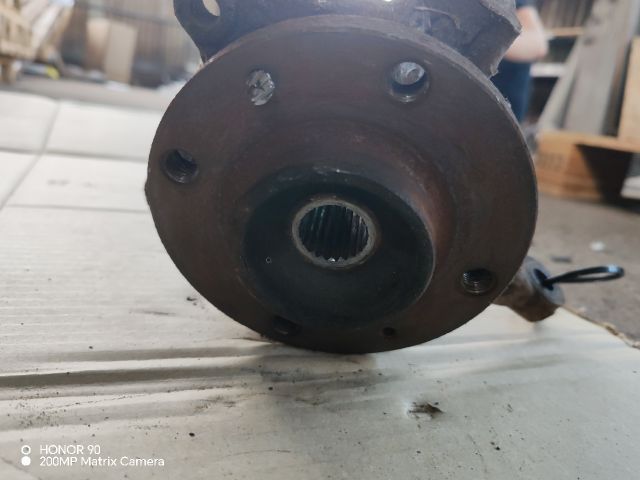 bontott PEUGEOT 206 Jobb első Csonkállvány Kerékaggyal