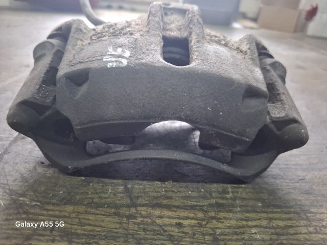 bontott PEUGEOT 206 Jobb első Féknyereg Munkahengerrel