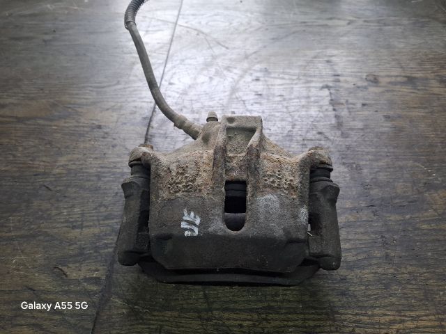 bontott PEUGEOT 206 Jobb első Féknyereg Munkahengerrel