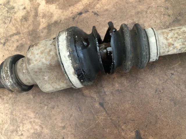 bontott PEUGEOT 206 Jobb Féltengely