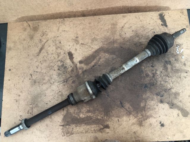 bontott PEUGEOT 206 Jobb Féltengely