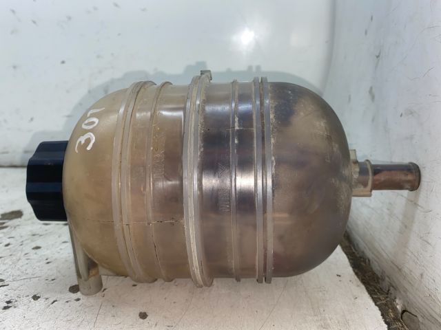 bontott PEUGEOT 206 Kiegyenlítő Tartály