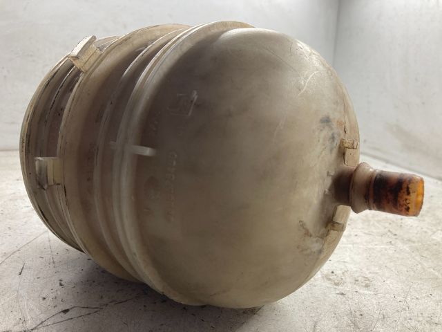 bontott PEUGEOT 206 Kiegyenlítő Tartály