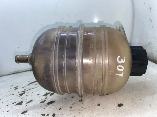 bontott PEUGEOT 206 Kiegyenlítő Tartály