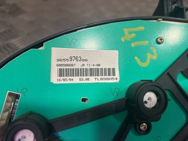 bontott PEUGEOT 206 Kilométeróra