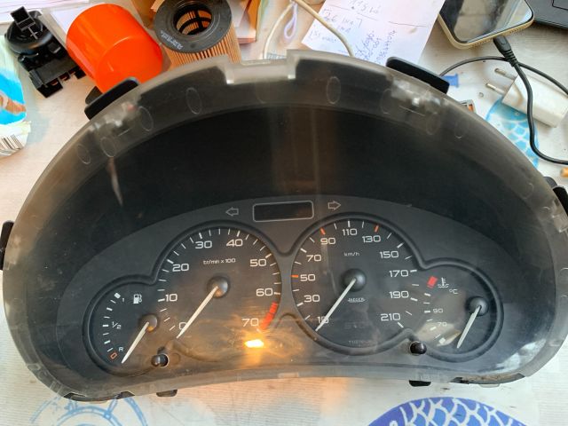 bontott PEUGEOT 206 Kilométeróra