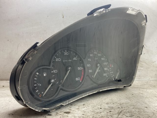 bontott PEUGEOT 206 Kilométeróra