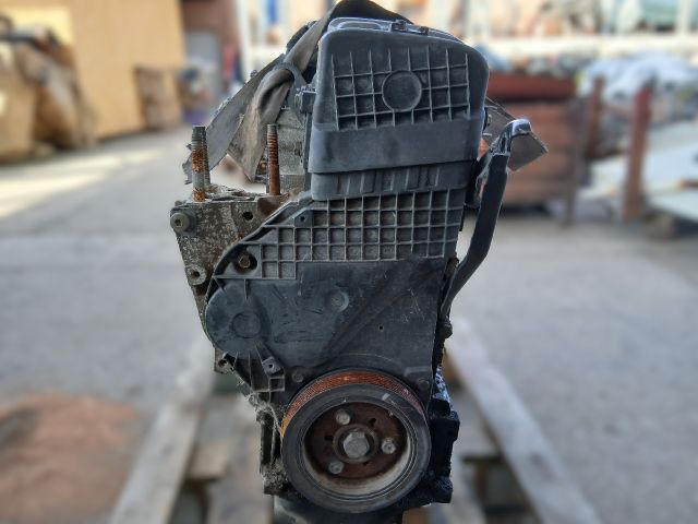 bontott PEUGEOT 206 Komplett Motor (Segédberendezésekkel)