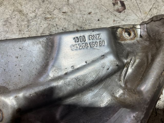 bontott PEUGEOT 206 Leömlő Hővédő Lemez