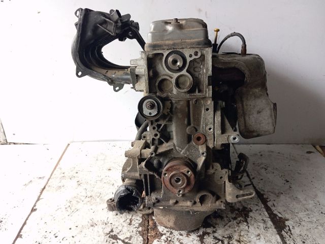 bontott PEUGEOT 206 Motor (Fűzött blokk hengerfejjel)