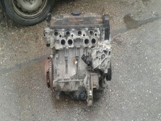 bontott PEUGEOT 206 Motor (Fűzött blokk hengerfejjel)