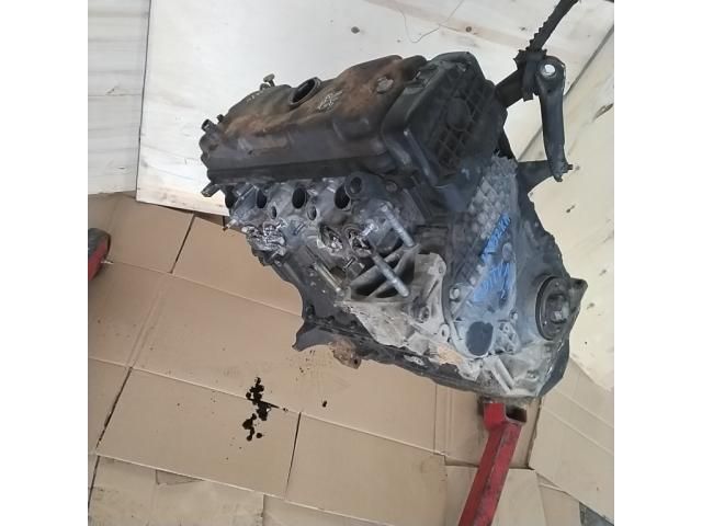 bontott PEUGEOT 206 Motor (Fűzött blokk hengerfejjel)