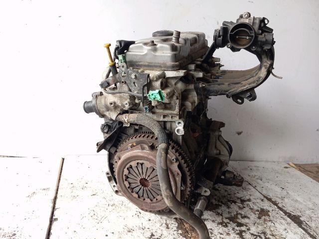 bontott PEUGEOT 206 Motor (Fűzött blokk hengerfejjel)