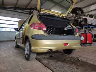bontott PEUGEOT 206 Motor Tartó Bak Bal