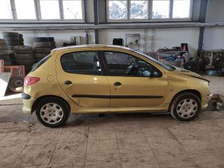 bontott PEUGEOT 206 Motor Tartó Bak Bal