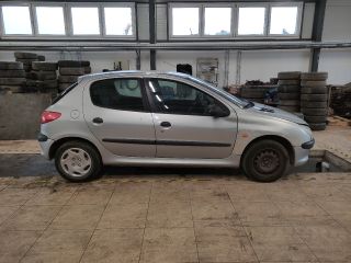 bontott PEUGEOT 206 Motor Tartó Bak Bal
