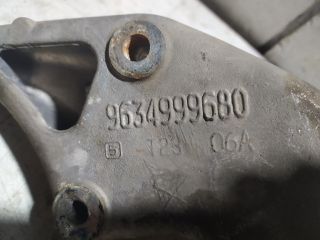 bontott PEUGEOT 206 Motor Tartó Bak (Fém)