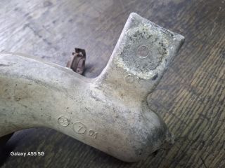 bontott PEUGEOT 206 Motor Tartó Bak (Fém)