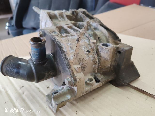 bontott PEUGEOT 206 Motor Tartó Bak (Fém)