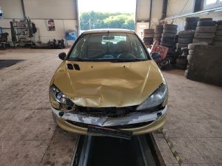 bontott PEUGEOT 206 Motor Tartó Bak Jobb