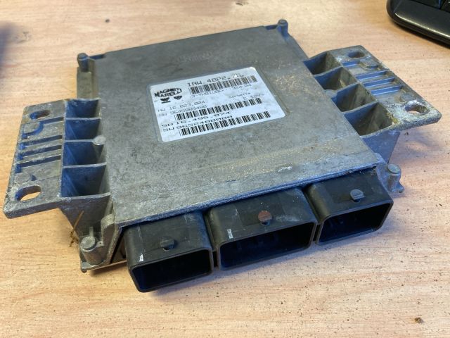 bontott PEUGEOT 206 Motorvezérlő