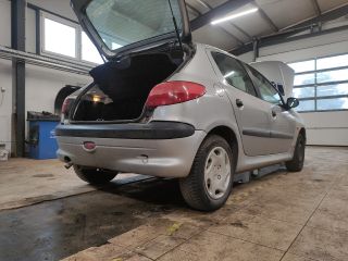 bontott PEUGEOT 206 Nívópálca