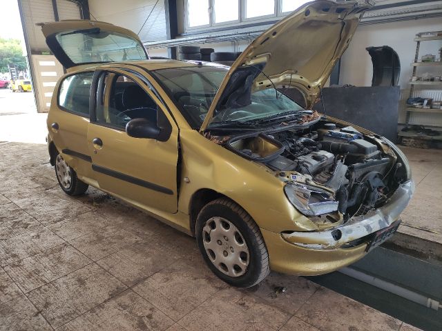 bontott PEUGEOT 206 Nívópálca