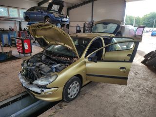 bontott PEUGEOT 206 Nívópálca