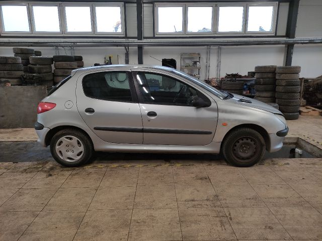 bontott PEUGEOT 206 Nívópálca