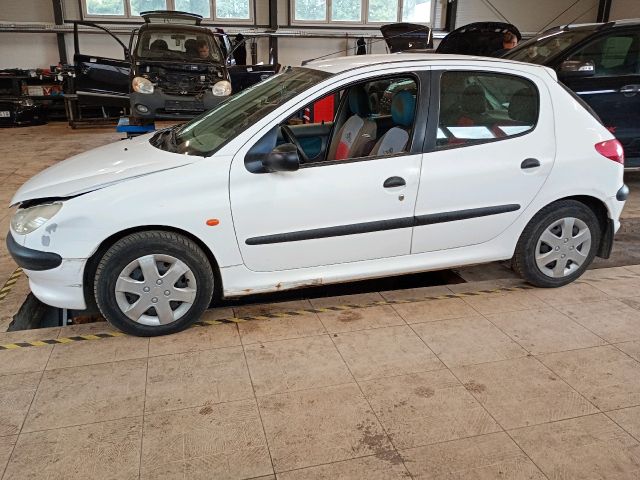 bontott PEUGEOT 206 Nívópálca