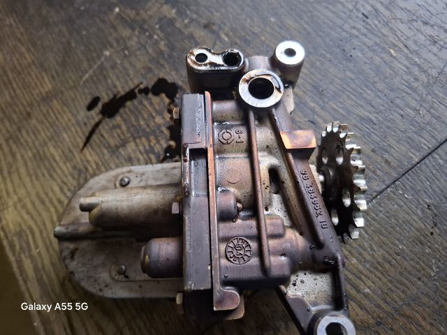 bontott PEUGEOT 206 Olajszivattyú