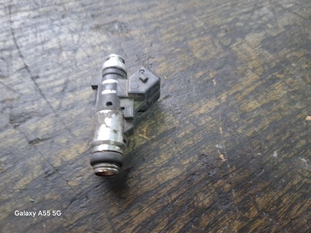 bontott PEUGEOT 206 Porlasztó (1 db)