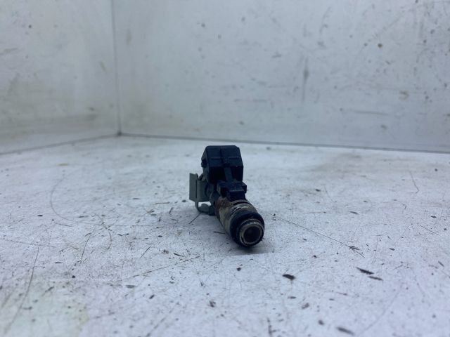 bontott PEUGEOT 206 Porlasztó (1 db)