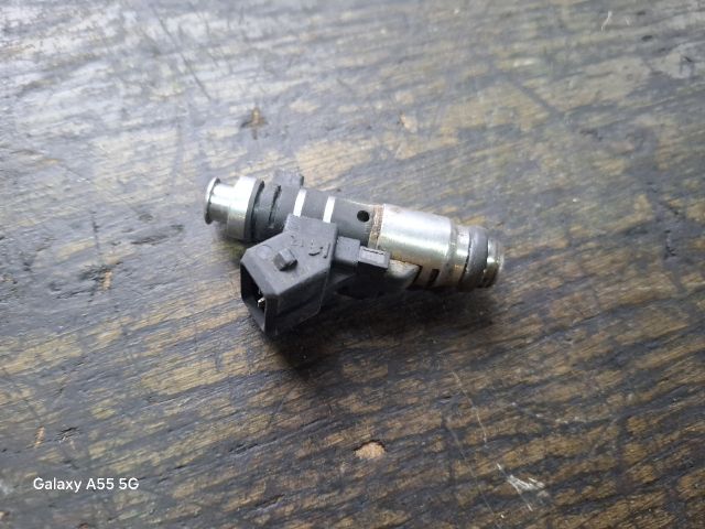 bontott PEUGEOT 206 Porlasztó (1 db)