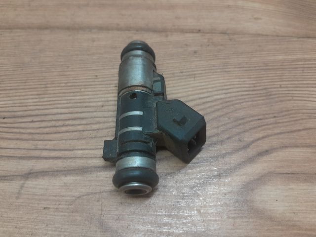 bontott PEUGEOT 206 Porlasztó (1 db)