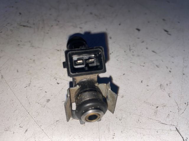 bontott PEUGEOT 206 Porlasztó (1 db)