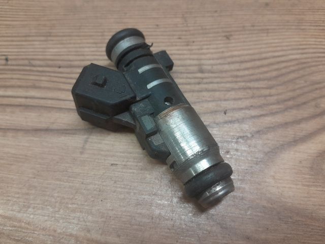 bontott PEUGEOT 206 Porlasztó (1 db)