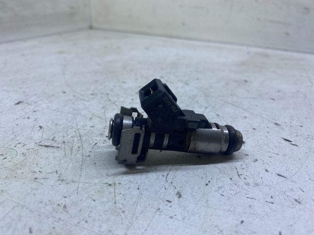 bontott PEUGEOT 206 Porlasztó (1 db)