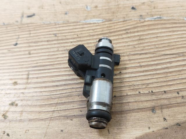 bontott PEUGEOT 206 Porlasztó (1 db)