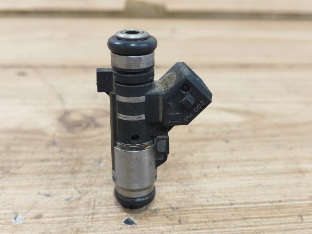 bontott PEUGEOT 206 Porlasztó (1 db)