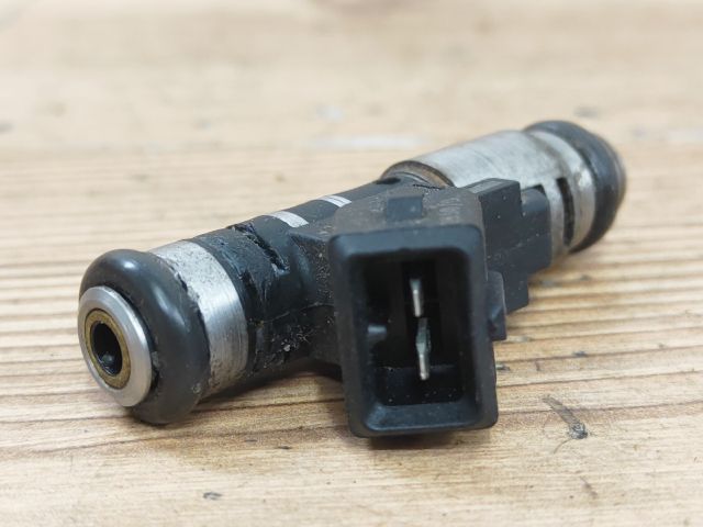 bontott PEUGEOT 206 Porlasztó (1 db)