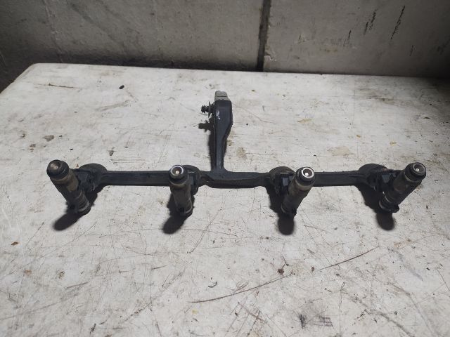 bontott PEUGEOT 206 Porlasztó Sor / Híd