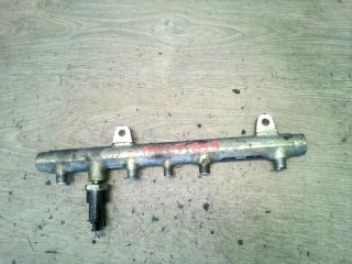 bontott PEUGEOT 206 Porlasztó Sor / Híd