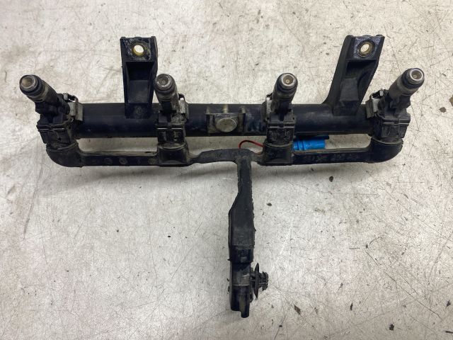 bontott PEUGEOT 206 Porlasztó Sor / Híd