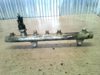 bontott PEUGEOT 206 Porlasztó Sor / Híd