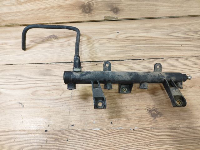 bontott PEUGEOT 206 Porlasztó Sor / Híd