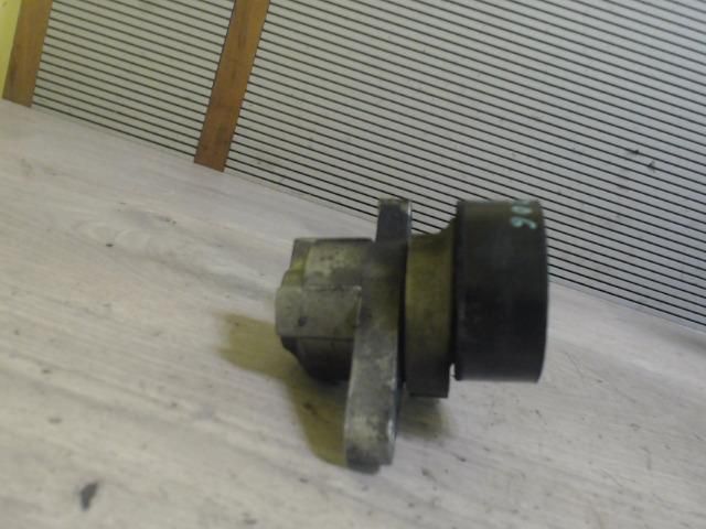 bontott PEUGEOT 206 Szíjfeszítő Görgő